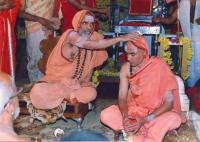 Mahavakya Upadesha, Declaration of Yogapatta, and Blessings by HH Narayanashram Swamiji (27 Feb 1997)